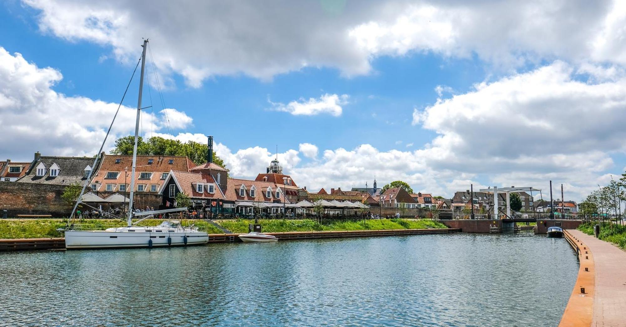 Captains Boathouse Harderwijk Exterior photo